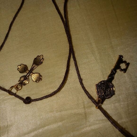 Necklace bundle of 2 - Picture 6 of 11